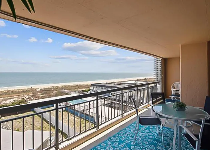 Fountainhead Towers Apartment *