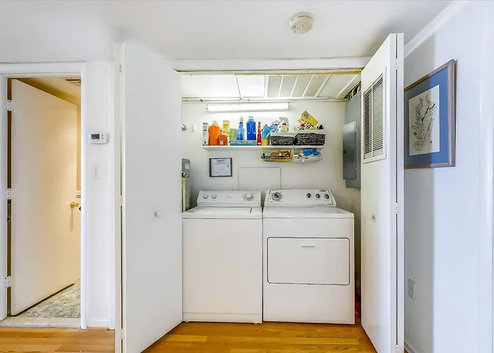 Fountainhead Towers Apartment